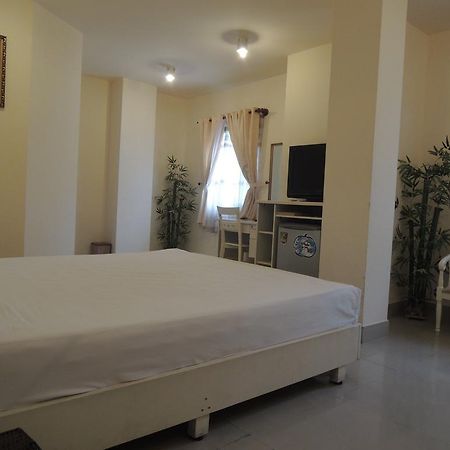 Du Xuan Hotel Thành Pho Ho Chí Minh Esterno foto